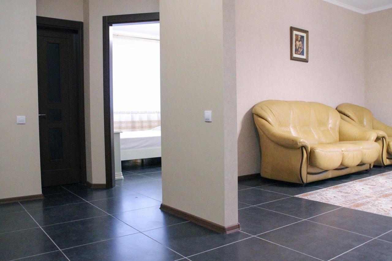 Apartment on Lukyanovska Kiev Exteriör bild